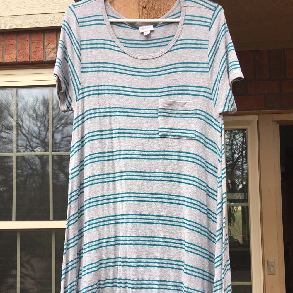 LuLaRoe S Carly grey with teal stripes